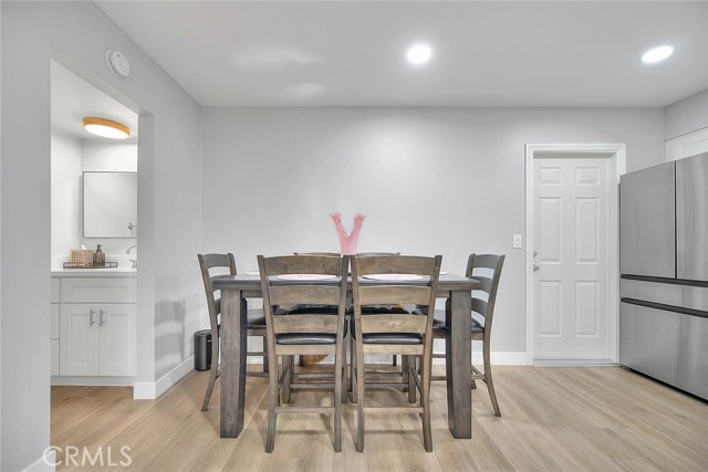 Detail Gallery Image 8 of 65 For 12415 Imperial #41,  Norwalk,  CA 90650 - 2 Beds | 2/1 Baths