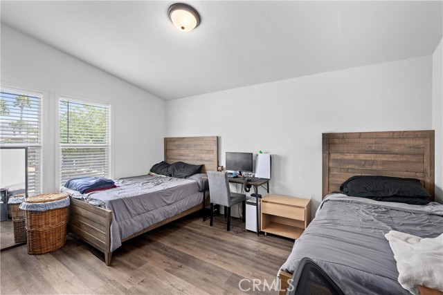 913 S Grand Avenue, San Jacinto CA: https://media.crmls.org/medias/4a3d8c37-0adc-4e6e-87e0-67dd684b6f77.jpg