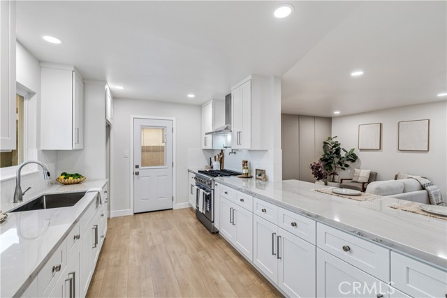 Detail Gallery Image 12 of 32 For 5131 Myra, Cypress,  CA 90630 - 3 Beds | 2 Baths