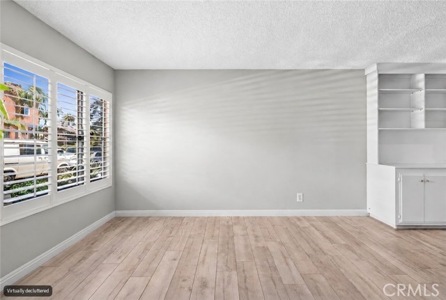 333 Junipero Avenue, 1C photo 17
