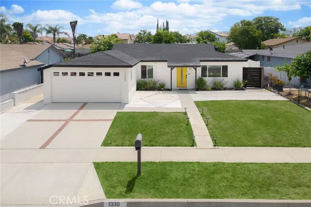 1330 Edmore Avenue, Rowland Heights CA: https://media.crmls.org/medias/4a3fb885-6552-4b5c-af6c-623a02105e9c.jpg