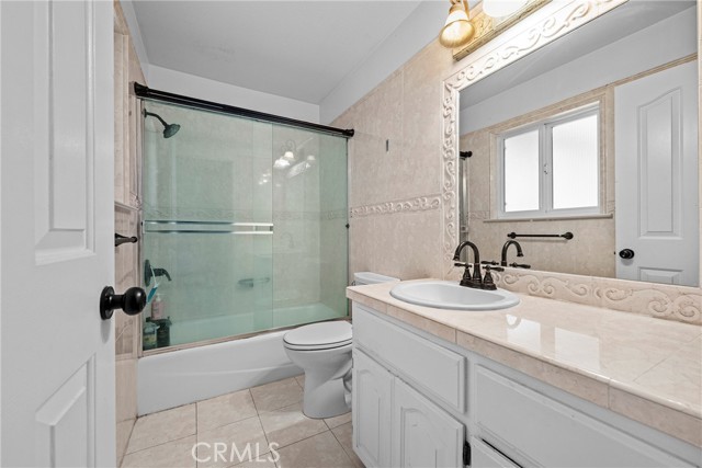 Detail Gallery Image 12 of 22 For 1586 El Camino De Vida, Hollister,  CA 95023 - 4 Beds | 2 Baths