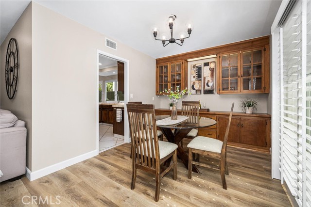 Detail Gallery Image 13 of 74 For 11348 Barbi Ln, Los Alamitos,  CA 90720 - 4 Beds | 2/1 Baths