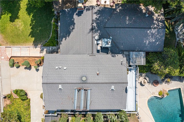 2242 Oak Crest Drive, Riverside CA: https://media.crmls.org/medias/4a41302e-91c8-4f57-af30-0e959c9ed47a.jpg