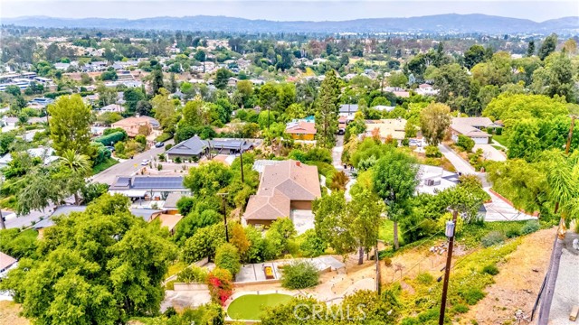 706 Nancy Lane, Fullerton CA: https://media.crmls.org/medias/4a41a8b9-e614-4b97-8103-b65a17e7982b.jpg