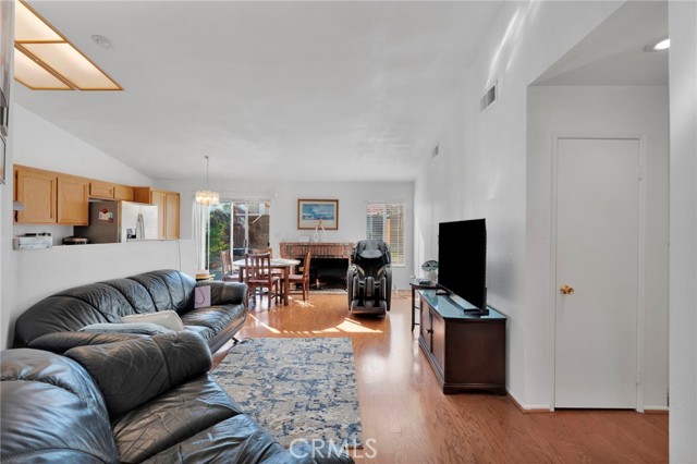 11117 Villa, Adelanto CA: https://media.crmls.org/medias/4a4321ca-dd1c-4871-aa39-fdcf365e56d2.jpg