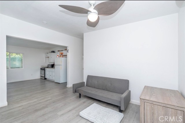 Detail Gallery Image 3 of 9 For 823 E Mill, San Bernardino,  CA 92408 - 3 Beds | 1 Baths