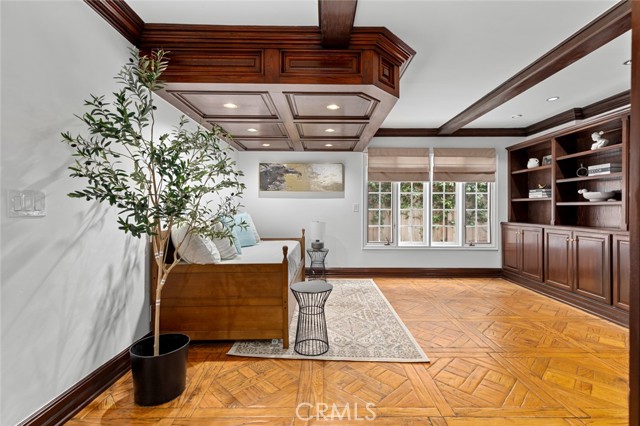 16842 Harkness Circle, Huntington Beach CA: https://media.crmls.org/medias/4a45368b-ab22-43aa-9bd6-3d2e04f59750.jpg