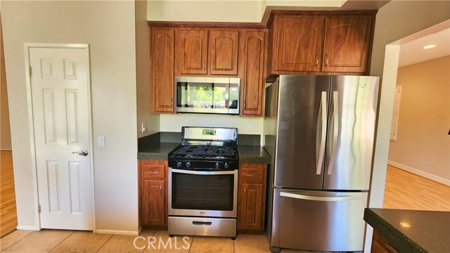 17 Northwinds, Aliso Viejo CA: https://media.crmls.org/medias/4a458148-2a52-4896-9309-332cedde62ba.jpg