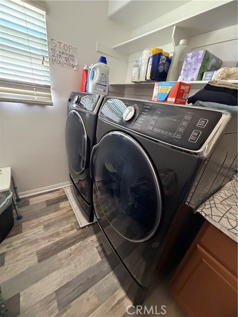 Detail Gallery Image 37 of 63 For 28512 Meadow Heights Ct, Canyon Country,  CA 91387 - 6 Beds | 3 Baths