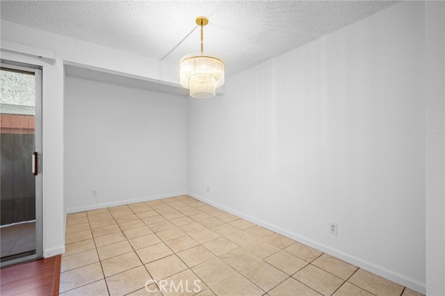 Detail Gallery Image 10 of 23 For 409 Burchett #119,  Glendale,  CA 91203 - 1 Beds | 1 Baths