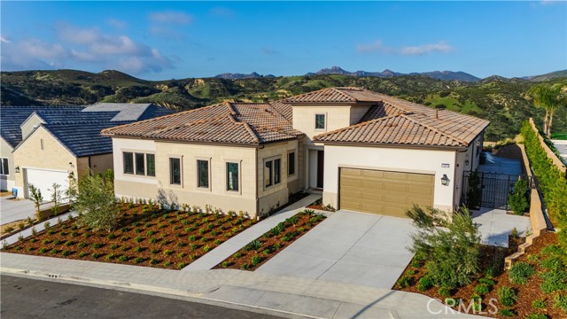 Detail Gallery Image 2 of 55 For 12043 Red Hawk Lane, Porter Ranch,  CA 91326 - 4 Beds | 4/1 Baths