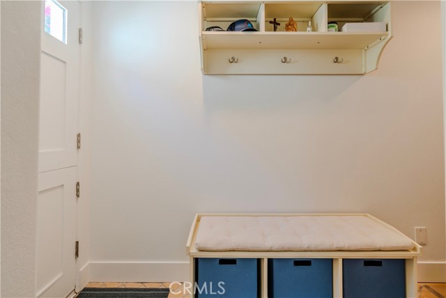 300 19TH Street, Manhattan Beach CA: https://media.crmls.org/medias/4a464a53-9d23-4c72-8c11-7f3394677c48.jpg