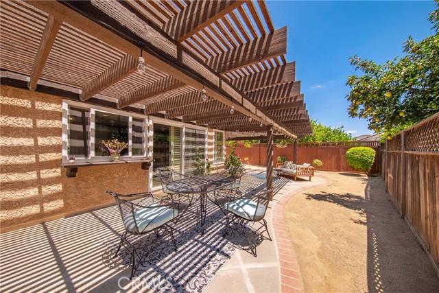 2060 Belgrave Court, Simi Valley CA: https://media.crmls.org/medias/4a468174-e3bb-453d-9118-a8beb25013b1.jpg