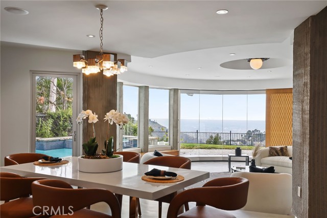 Detail Gallery Image 6 of 20 For 2744 Cardwell Pl, Los Angeles,  CA 90046 - 3 Beds | 3/1 Baths