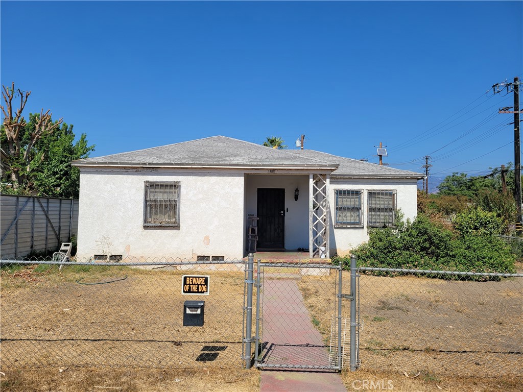 1202 W 11th