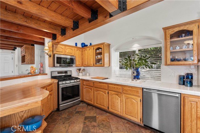 1088 Nadelhorn Drive, Lake Arrowhead CA: https://media.crmls.org/medias/4a4919e0-2119-43c4-96a0-96b7c576448e.jpg