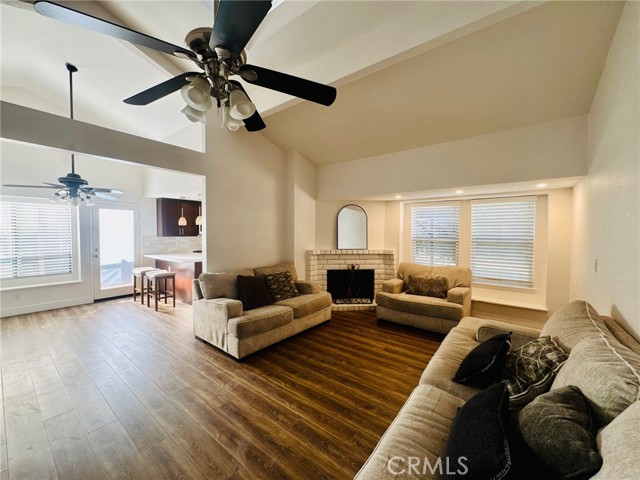 7517 Hachita Ct, Bakersfield, CA 93309 photo 5