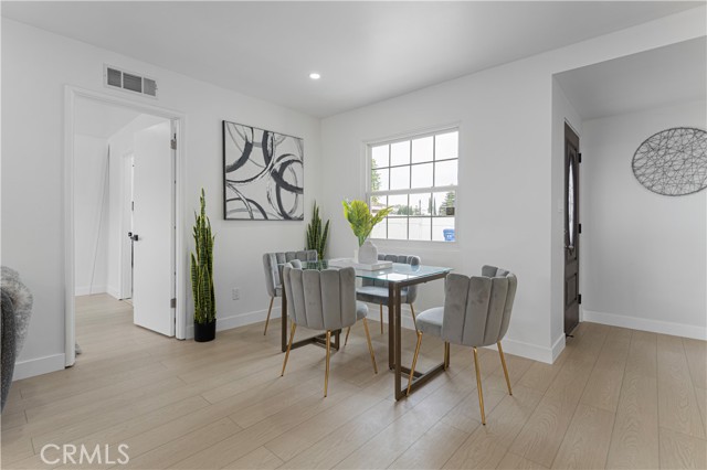 17121 Simonds Street, Granada Hills CA: https://media.crmls.org/medias/4a4a2b2f-eece-4f8e-929d-df3b63ef879a.jpg