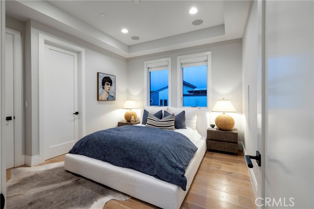 1515 E Ocean Boulevard, Newport Beach CA: https://media.crmls.org/medias/4a4ba5d8-fa76-4416-b21e-0dabe33cd7b6.jpg