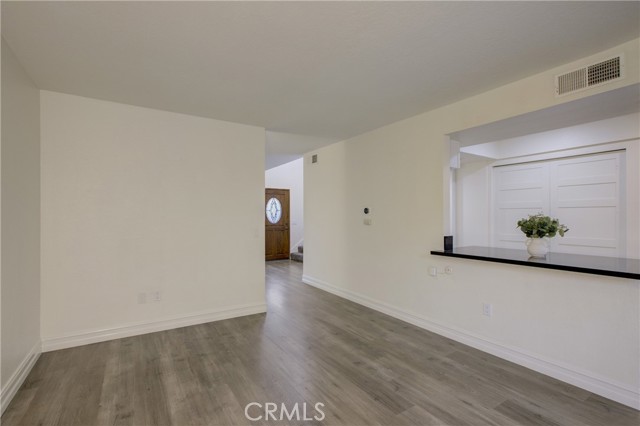 Detail Gallery Image 15 of 53 For 1707 S Heritage Cir, Anaheim,  CA 92804 - 2 Beds | 1/1 Baths