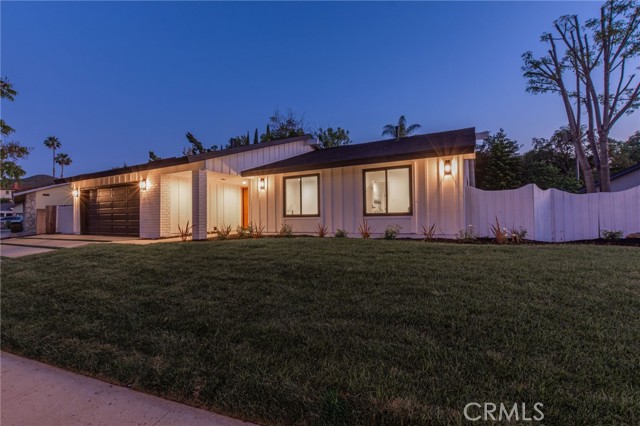 876 Ballina Court, Newbury Park CA: https://media.crmls.org/medias/4a4d6340-c5bf-4ee7-9568-a6b62800cd9a.jpg