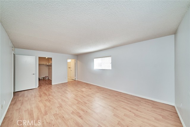 Detail Gallery Image 11 of 30 For 200 S Reno St #210,  Los Angeles,  CA 90057 - 2 Beds | 2 Baths