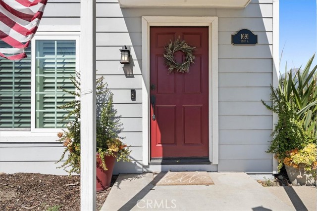 Detail Gallery Image 2 of 37 For 1691 N Mountain, Upland,  CA 91784 - 3 Beds | 2/1 Baths