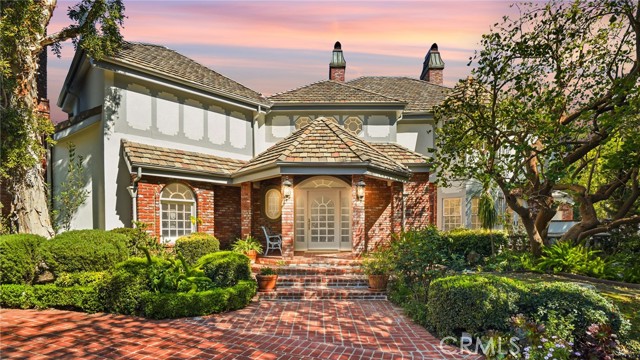 Detail Gallery Image 8 of 74 For 4548 Ellenboro, Woodland Hills,  CA 91364 - 4 Beds | 4/1 Baths