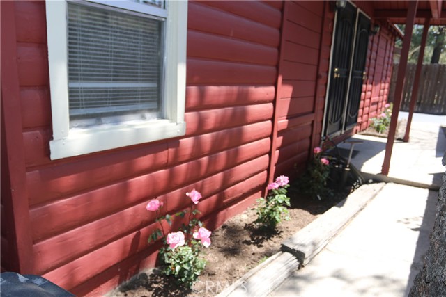 Detail Gallery Image 4 of 30 For 229 E Big Bear Bld, Big Bear City,  CA 92314 - – Beds | – Baths