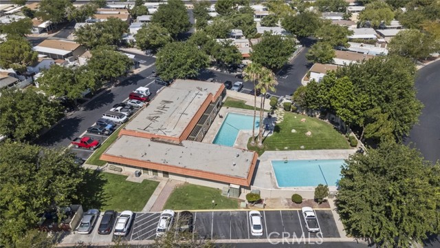 3524 E Avenue R, Palmdale CA: https://media.crmls.org/medias/4a4edf37-ca73-4257-a0bf-48b937f55e48.jpg