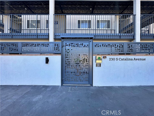 Detail Gallery Image 23 of 24 For 230 S Catalina Ave #107,  Redondo Beach,  CA 90277 - 2 Beds | 2 Baths