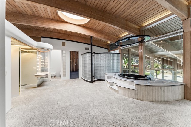 2360 Boulder Bluffs Court, Riverside CA: https://media.crmls.org/medias/4a51888f-10a7-4ada-98a9-72bbb44777a5.jpg