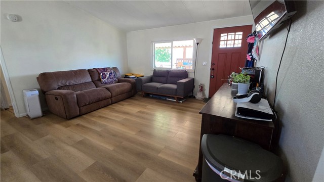 19221 Westlawn Street, Hesperia CA: https://media.crmls.org/medias/4a52ad63-9b65-4c05-a9d0-26dde98ea6fa.jpg