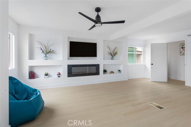 7231 Siena Avenue, Westminster CA: https://media.crmls.org/medias/4a52e1a5-4a97-4c64-a1a0-b3934e8de131.jpg
