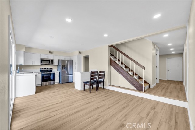 10358 Powderhorn River Court, Fountain Valley CA: https://media.crmls.org/medias/4a54633a-d44d-4064-9eb4-dc383cf39f6a.jpg