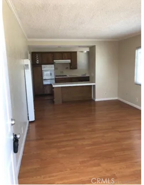 5126 W El Segundo Boulevard, Hawthorne CA: https://media.crmls.org/medias/4a553235-3d9d-4bd7-a7ab-81150f71708a.jpg