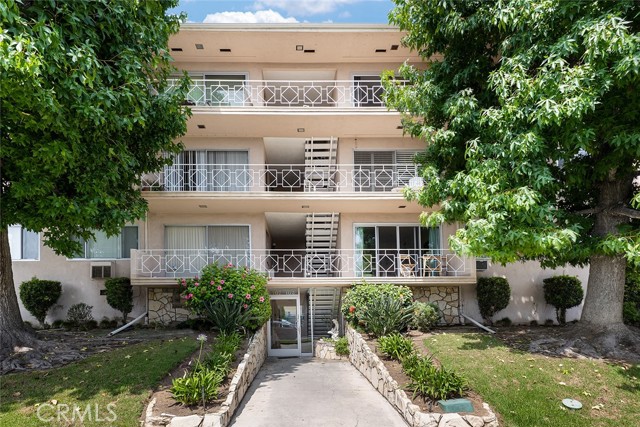 107 W Mountain Street E, Glendale, CA, 91202 107 W Mountain Street E, Glendale, CA, 91202