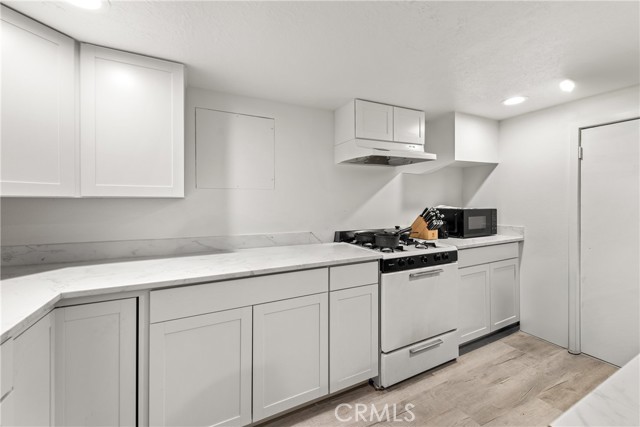 5893 Oak Knolls Road, Simi Valley CA: https://media.crmls.org/medias/4a566ec6-ded4-48fa-a369-5def097d5978.jpg