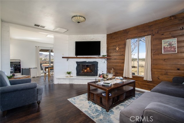 Detail Gallery Image 6 of 35 For 63443 4th St, Joshua Tree,  CA 92252 - 4 Beds | 2 Baths