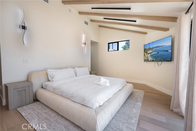 4 Bed Home for Sale in Sherman Oaks, California
