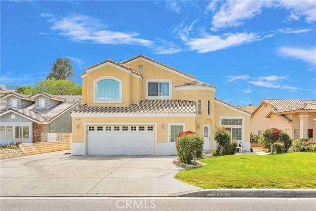 Detail Gallery Image 2 of 65 For 13070 Spring Valley Pkwy, Victorville,  CA 92395 - 4 Beds | 3 Baths