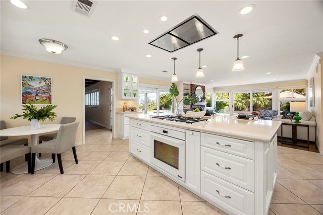1016 N Highland Avenue, Fullerton CA: https://media.crmls.org/medias/4a586c84-37ed-429b-bda6-c856d5e6680a.jpg