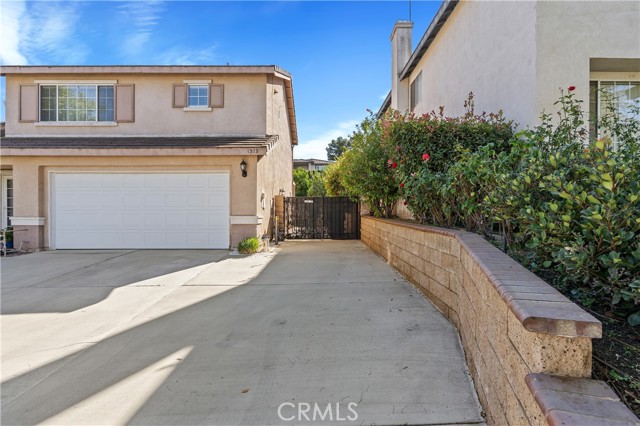 Detail Gallery Image 2 of 31 For 1573 Macintosh Dr, Riverside,  CA 92507 - 3 Beds | 2/1 Baths