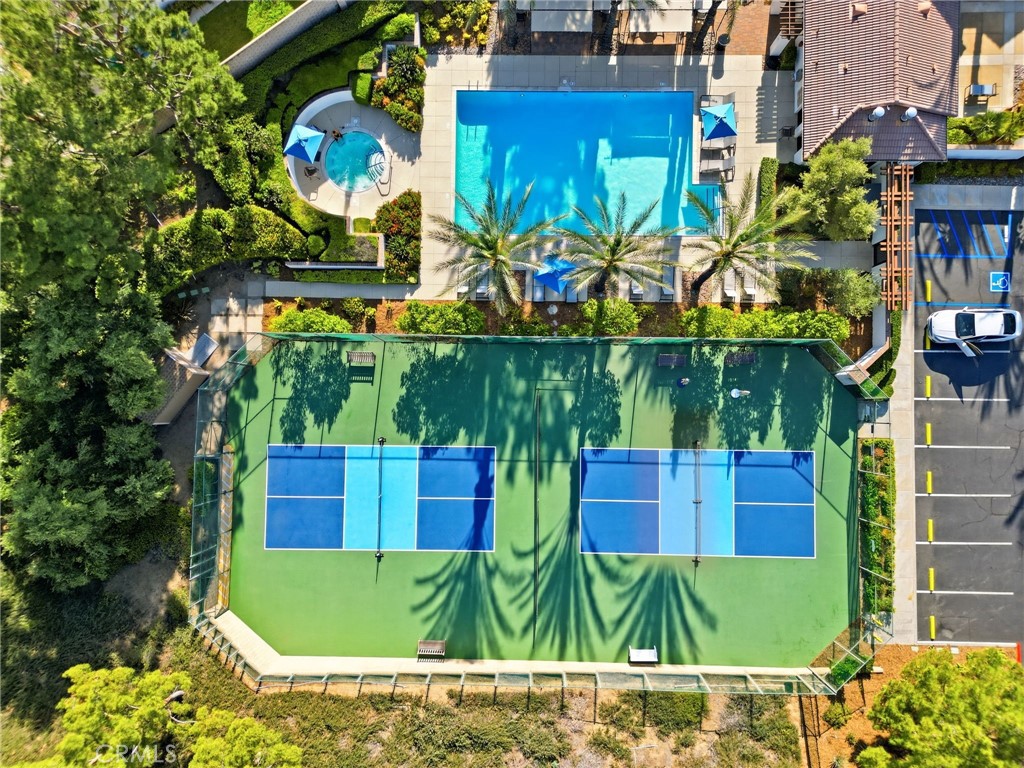 https://media.crmls.org/medias/4a58cb30-fe7e-4398-9a32-c363f47cedc4.jpg?preset=X-Large