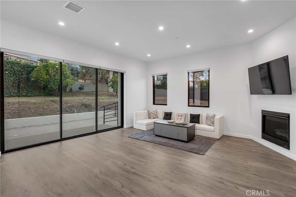 MLS #SB25163929 image #19