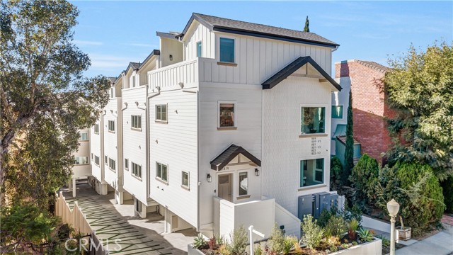 Image 37 of 41 For 1821 Westholmes Ave Avenue 1821