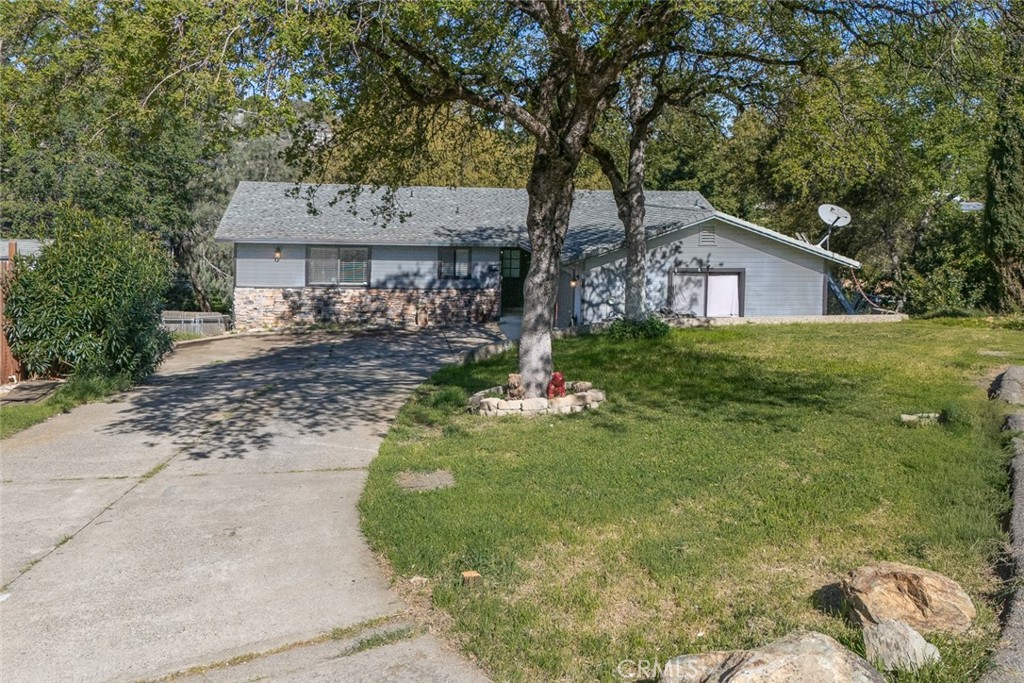 11 Cove Court
