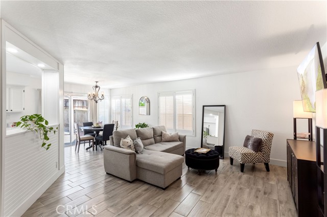 Detail Gallery Image 8 of 42 For 24550 Camino Meridiana, Murrieta,  CA 92562 - 4 Beds | 2/1 Baths