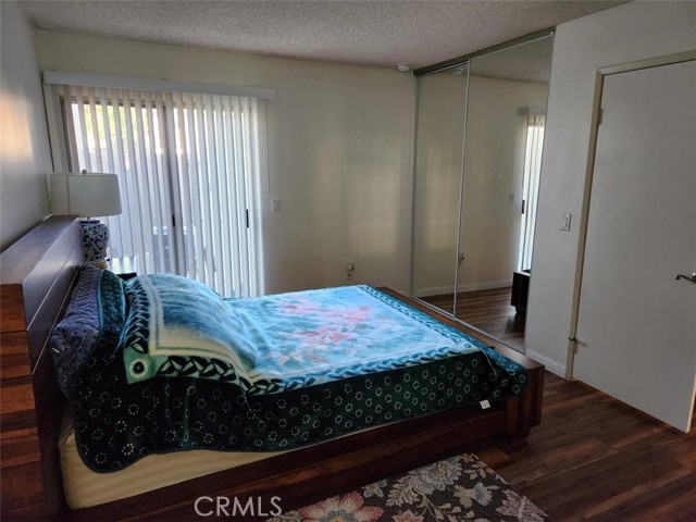 Detail Gallery Image 10 of 14 For 10161 Larwin Ave #1,  Chatsworth,  CA 91311 - 3 Beds | 2 Baths